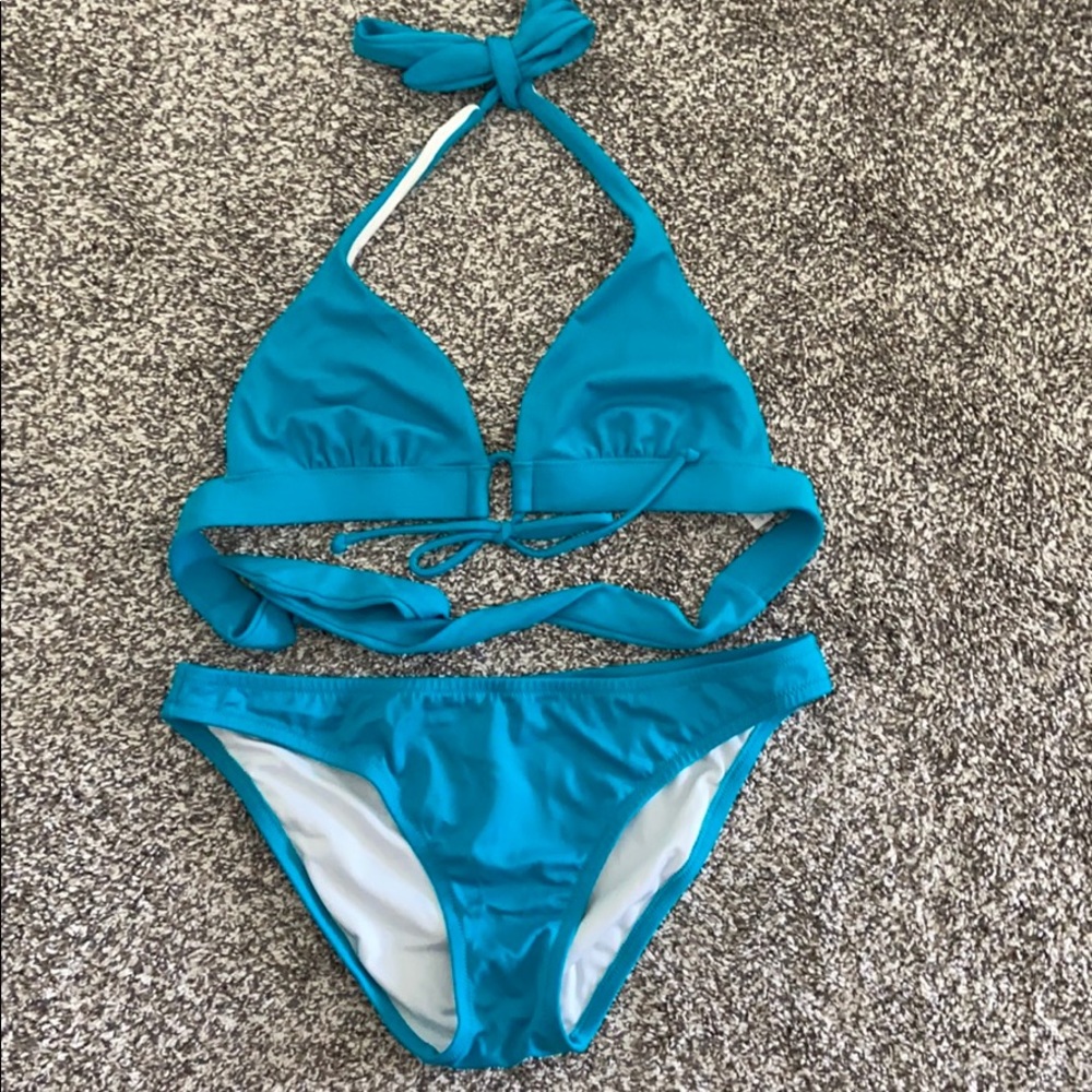 Victoria’s Secret Teal Bikini Top S/Bottoms M